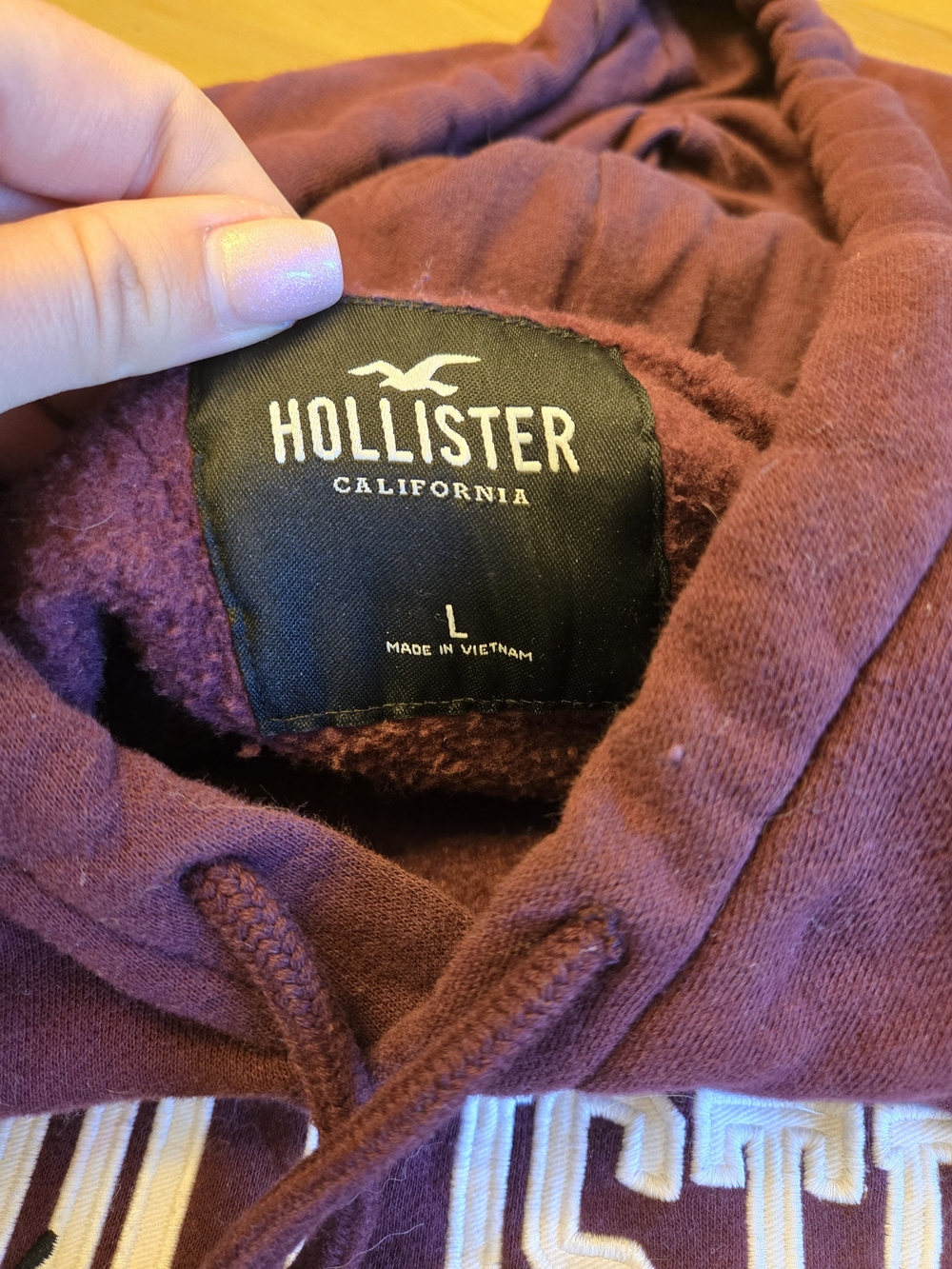 Hollister Men's Maroon Pullover Hoodie - Large